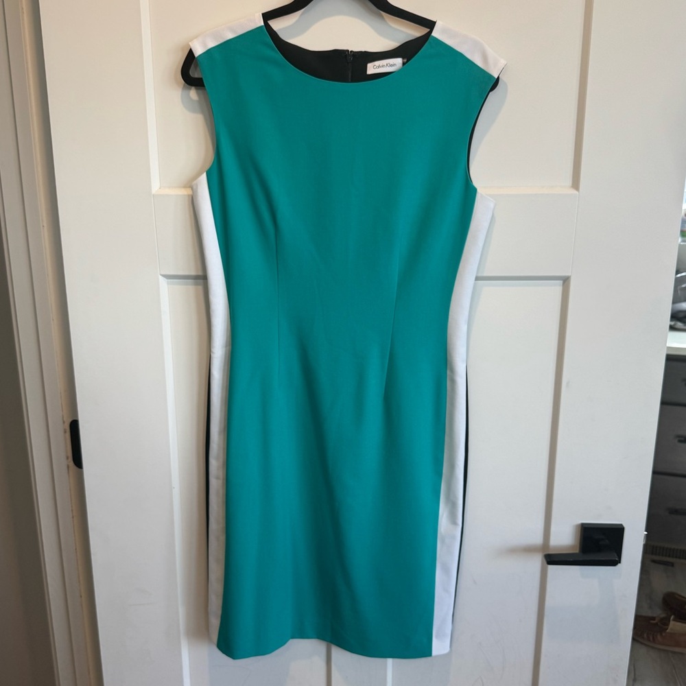EUC Calvin Klein Turquoise Color-Block Midi Sheath Dress